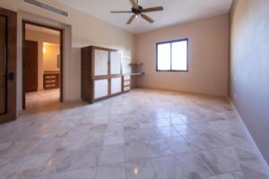 Real Estate Agent San Lucas